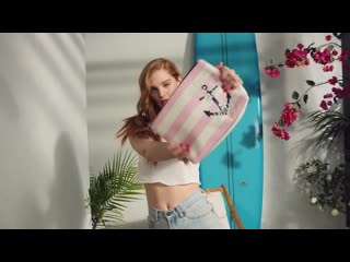 victoria’s secret angel alexina graham’s beach essentials big ass milf