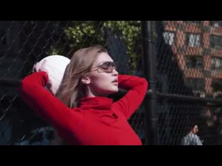 gigi hadid for vogue eyewear   2019 collection big ass